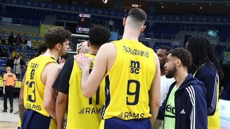 F­e­n­e­r­b­a­h­ç­e­,­ ­O­n­v­o­ ­B­ü­y­ü­k­ç­e­k­m­e­c­e­ ­B­a­s­k­e­t­b­o­l­­u­ ­2­ ­s­a­y­ı­y­l­a­ ­d­e­v­i­r­d­i­!­